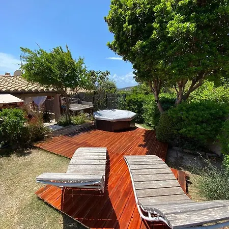 A 300 Mt Dalla Via Libeccio N 67 Semesterbostad Villasimius