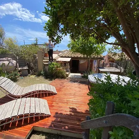 A 300 Mt Dalla Via Libeccio N 67 度假居