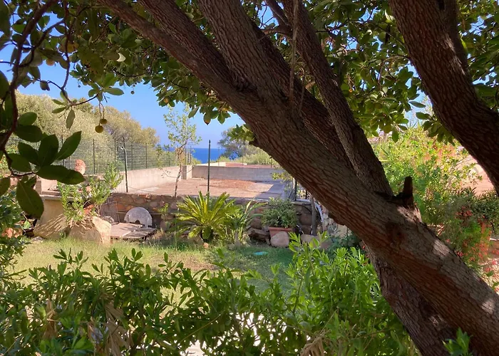 A 300 Mt Dalla Via Libeccio N 67 * Villasimius